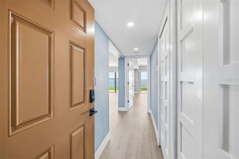 Купить кондоминиум в Сент-Питерсберг, Флорида 4 комнаты, 112.41м2, № 2148105 - фото 9