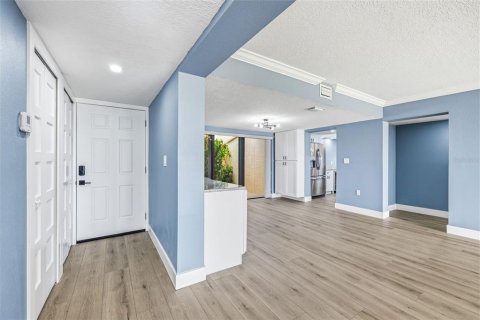 Купить кондоминиум в Сент-Питерсберг, Флорида 4 комнаты, 112.41м2, № 2148105 - фото 16