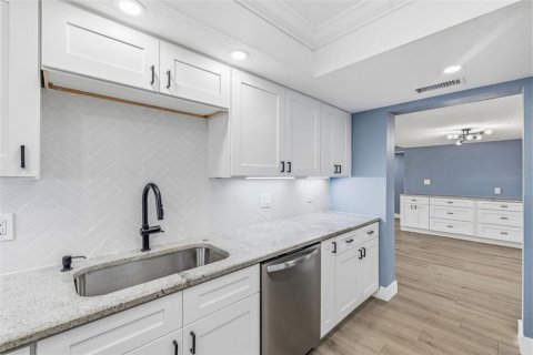Купить кондоминиум в Сент-Питерсберг, Флорида 4 комнаты, 112.41м2, № 2148105 - фото 23