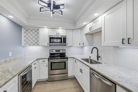 Купить кондоминиум в Сент-Питерсберг, Флорида 4 комнаты, 112.41м2, № 2148105 - фото 22