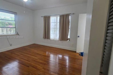 Apartment in Miami Beach, Florida 1 bedroom, 55.74 sq.m. № 2401318 - photo 11