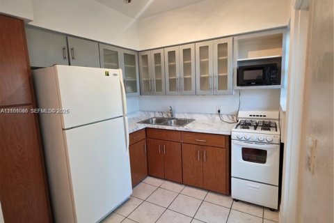 Apartment in Miami Beach, Florida 1 bedroom, 55.74 sq.m. № 2401318 - photo 20
