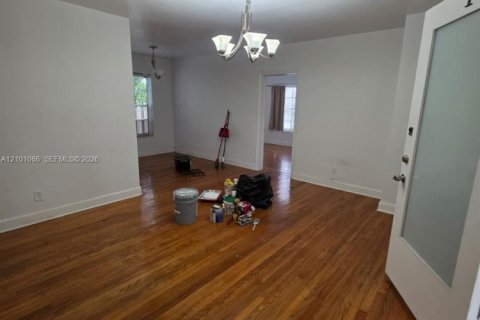 Apartment in Miami Beach, Florida 1 bedroom, 55.74 sq.m. № 2401318 - photo 12