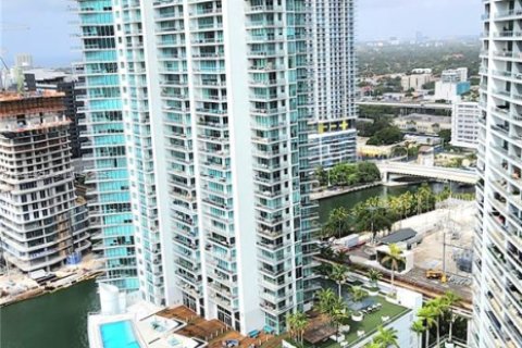 Condominio en venta en Miami, Florida, 2 dormitorios, 86.86 m2 № 1979681 - foto 19