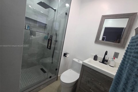 Casa en venta en Miami Gardens, Florida, 3 dormitorios, 121.05 m2 № 1818428 - foto 15