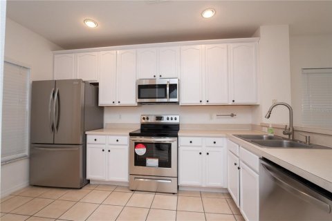 Touwnhouse à louer à Orlando, Floride: 2 chambres, 99.5 m2 № 2435064 - photo 10