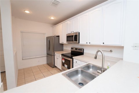 Touwnhouse à louer à Orlando, Floride: 2 chambres, 99.5 m2 № 2435064 - photo 12