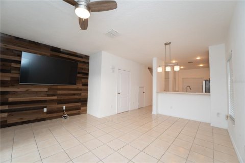 Touwnhouse à louer à Orlando, Floride: 2 chambres, 99.5 m2 № 2435064 - photo 3