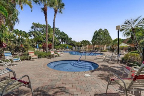 Condo in Delray Beach, Florida, 1 bedroom  № 1163150 - photo 1