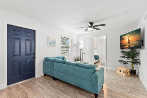 Villa ou maison à vendre à Palm Harbor, Floride: 3 chambres, 88.63 m2 № 1644049 - photo 4