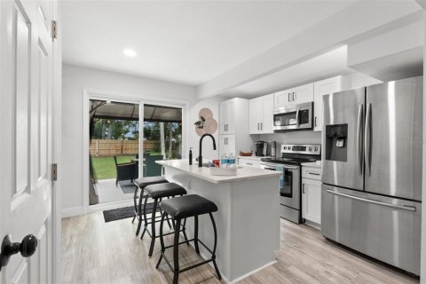 Villa ou maison à vendre à Palm Harbor, Floride: 3 chambres, 88.63 m2 № 1644049 - photo 10