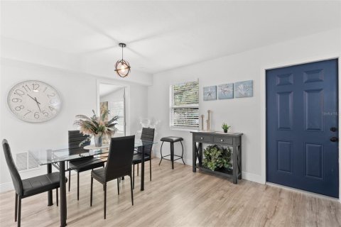 Villa ou maison à vendre à Palm Harbor, Floride: 3 chambres, 88.63 m2 № 1644049 - photo 8