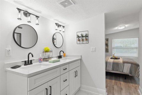 Villa ou maison à vendre à Palm Harbor, Floride: 3 chambres, 88.63 m2 № 1644049 - photo 20