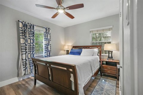 House in Saint Petersburg, Florida 2 bedrooms, 85.38 sq.m. № 1670176 - photo 8