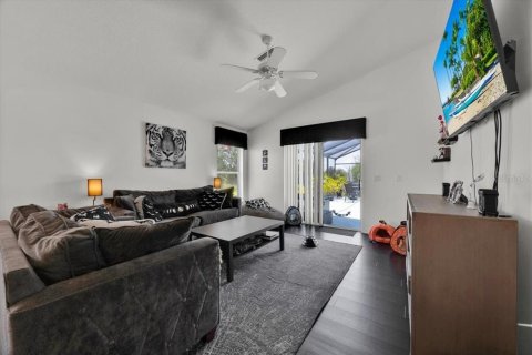 Villa ou maison à vendre à Davenport, Floride: 4 chambres, 187.48 m2 № 1751216 - photo 11