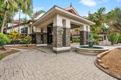 Villa ou maison à vendre à Weston, Floride: 7 chambres, 1053.14 m2 № 1944276 - photo 6