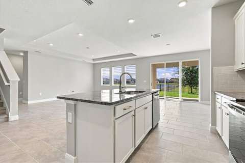 Villa ou maison à louer à Bradenton, Floride: 4 chambres, 312.34 m2 № 2430975 - photo 10