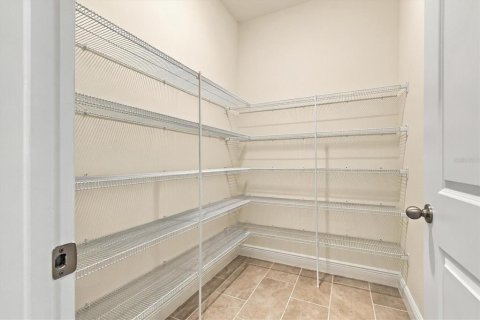 Villa ou maison à louer à Bradenton, Floride: 4 chambres, 312.34 m2 № 2430975 - photo 14