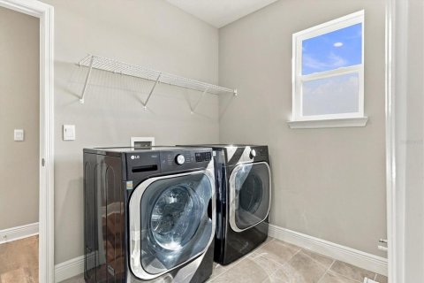 Villa ou maison à louer à Bradenton, Floride: 4 chambres, 312.34 m2 № 2430975 - photo 30