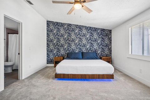 Townhouse in Tampa, Florida 2 bedrooms, 115.94 sq.m. № 2135917 - photo 25