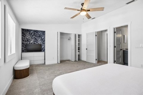 Townhouse in Tampa, Florida 2 bedrooms, 115.94 sq.m. № 2135917 - photo 26