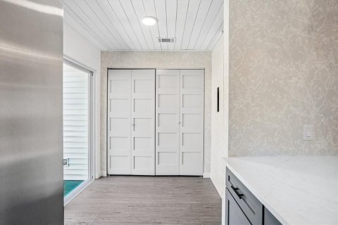 Townhouse in Tampa, Florida 2 bedrooms, 115.94 sq.m. № 2135917 - photo 13