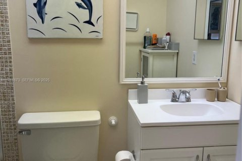 Condo in Delray Beach, Florida, 1 bedroom  № 1990254 - photo 12