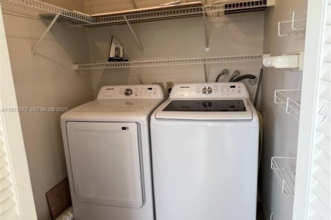 Condo in Delray Beach, Florida, 1 bedroom  № 1990254 - photo 7