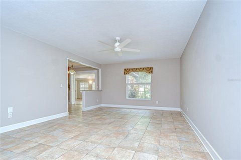Villa ou maison à vendre à Tampa, Floride: 4 chambres, 215.44 m2 № 1894132 - photo 8