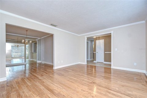 Villa ou maison à vendre à Tampa, Floride: 4 chambres, 215.44 m2 № 1894132 - photo 6
