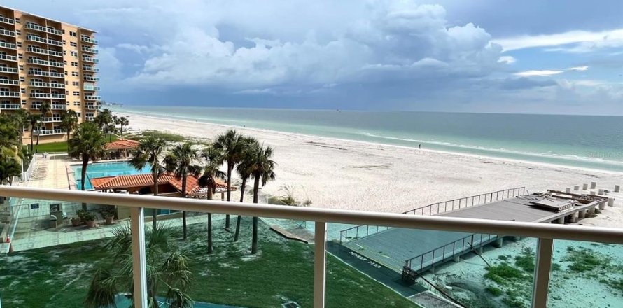 Condo à Clearwater, Floride, 3 pièces  № 1801714