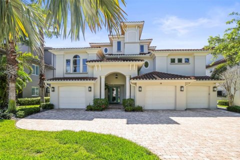 Casa en venta en Saint Petersburg, Florida, 4 dormitorios, 396.14 m2 № 2205103 - foto 2