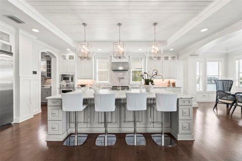 Casa en venta en Saint Petersburg, Florida, 4 dormitorios, 396.14 m2 № 2205103 - foto 8