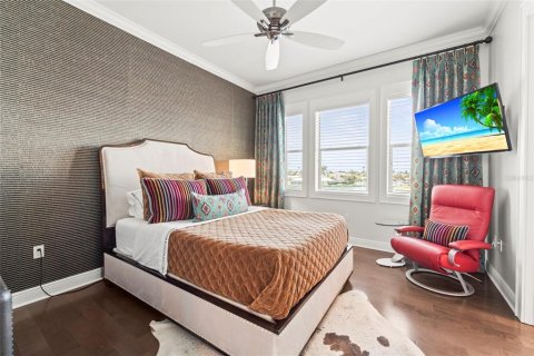 Casa en venta en Saint Petersburg, Florida, 4 dormitorios, 396.14 m2 № 2205103 - foto 30