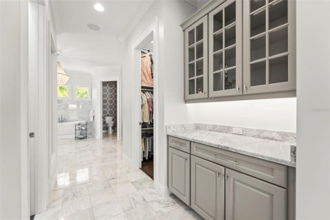 Casa en venta en Saint Petersburg, Florida, 4 dormitorios, 396.14 m2 № 2205103 - foto 17