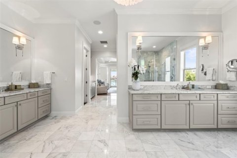 Casa en venta en Saint Petersburg, Florida, 4 dormitorios, 396.14 m2 № 2205103 - foto 19