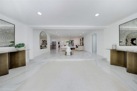 Купить виллу или дом в Майами, Флорида 4 спальни, 323.86м2, № 1945900 - фото 26