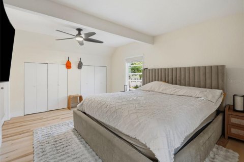 Casa en venta en Tampa, Florida, 4 dormitorios, 134.71 m2 № 2212936 - foto 13