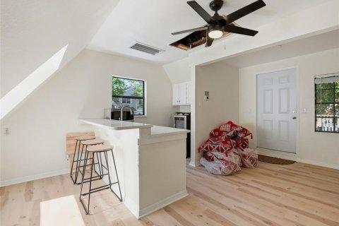 Casa en venta en Tampa, Florida, 4 dormitorios, 134.71 m2 № 2212936 - foto 27