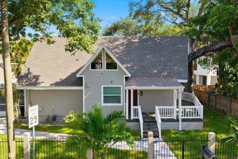 Casa en venta en Tampa, Florida, 4 dormitorios, 134.71 m2 № 2212936 - foto 3