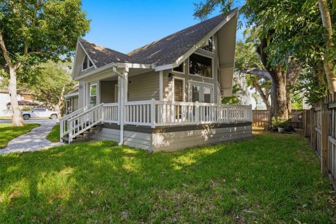Casa en venta en Tampa, Florida, 4 dormitorios, 134.71 m2 № 2212936 - foto 5