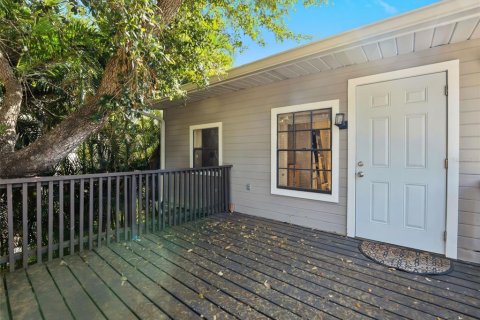 Casa en venta en Tampa, Florida, 4 dormitorios, 134.71 m2 № 2212936 - foto 22
