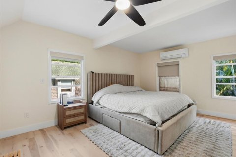 Casa en venta en Tampa, Florida, 4 dormitorios, 134.71 m2 № 2212936 - foto 11
