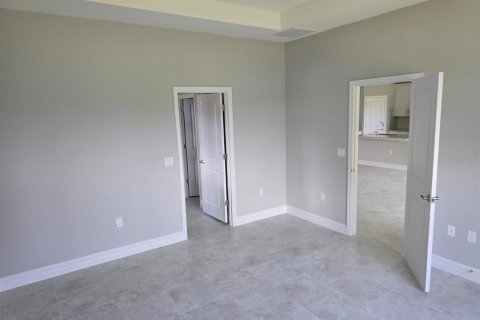 House in North Port, Florida 3 bedrooms, 150.04 sq.m. № 2209879 - photo 5