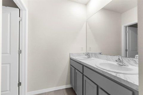 House in Wesley Chapel, Florida 5 bedrooms, 242.01 sq.m. № 1870232 - photo 25