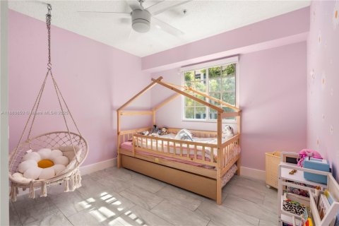 Townhouse in Aventura, Florida 4 bedrooms, 137.59 sq.m. № 1925030 - photo 21