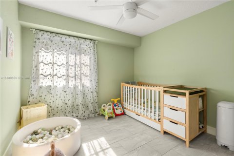 Townhouse in Aventura, Florida 4 bedrooms, 137.59 sq.m. № 1925030 - photo 18