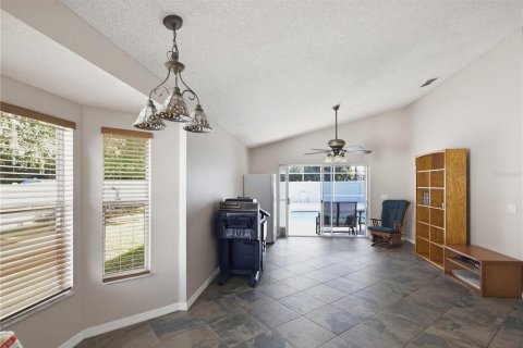 House in Ocoee, Florida 4 bedrooms, 183.48 sq.m. № 2145532 - photo 11
