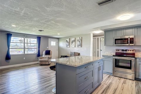 Villa ou maison à vendre à Port Richey, Floride: 2 chambres, 94.76 m2 № 1856576 - photo 16
