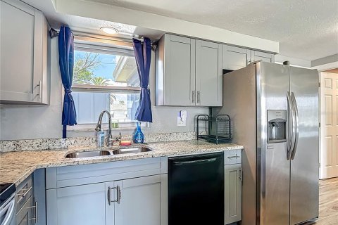 Villa ou maison à vendre à Port Richey, Floride: 2 chambres, 94.76 m2 № 1856576 - photo 20